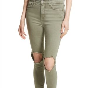 NWT Free People High-Rise Busted Knee Jean - 26